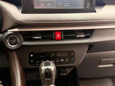 Toyota Yaris - Image 12