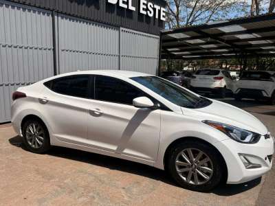 Hyundai Elantra - Image 3
