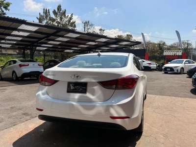 Hyundai Elantra - Image 6