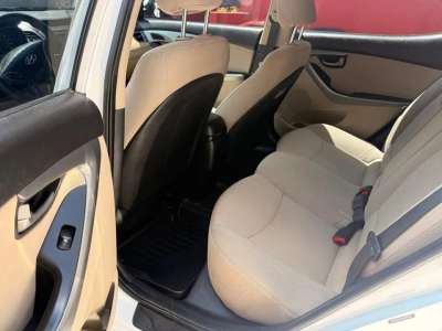 Hyundai Elantra - Image 10