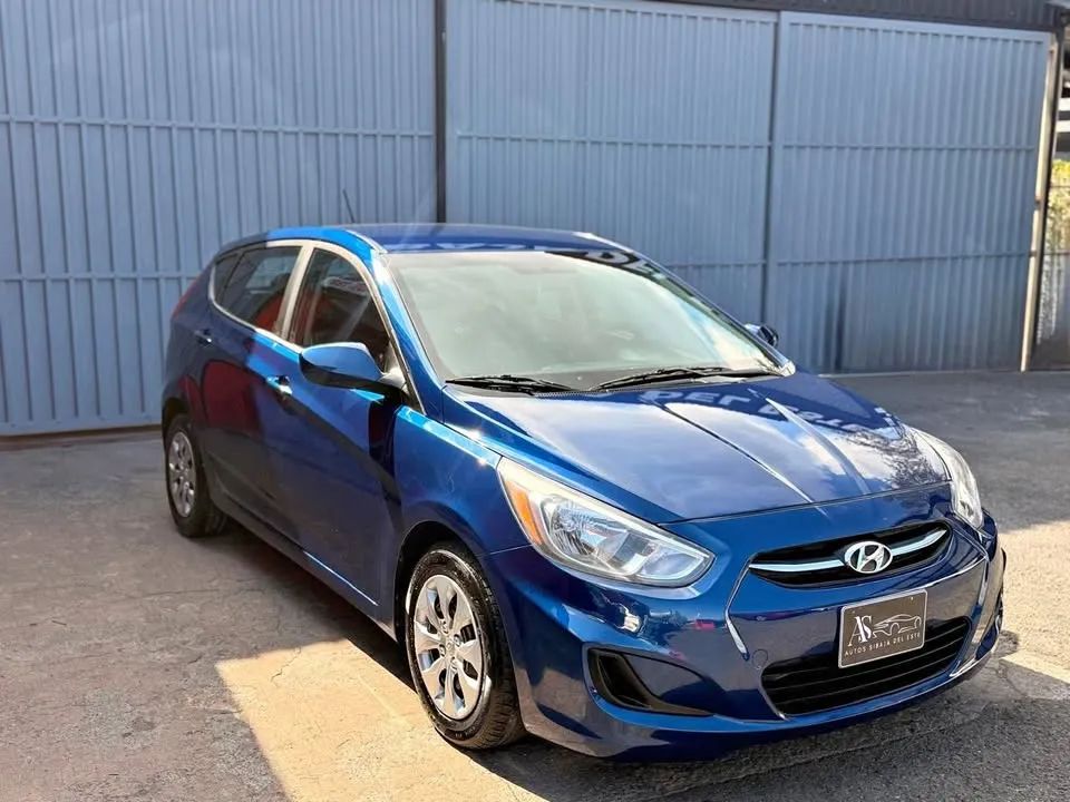 Hyundai Accent - Image 1