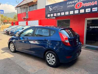 Hyundai Accent - Image 5