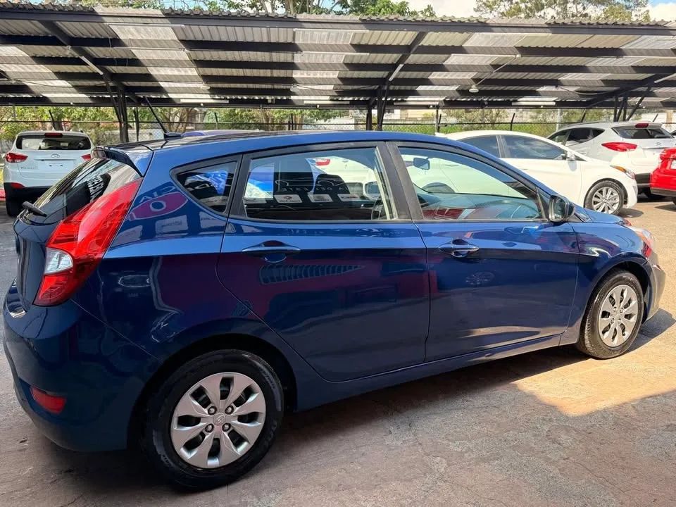Hyundai Accent - Image 6