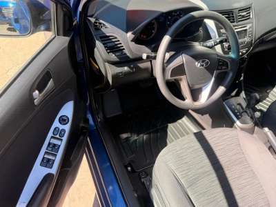 Hyundai Accent - Image 7