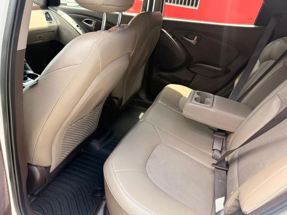 Hyundai Tucson - Image 10