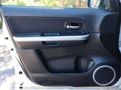 Suzuki Grand Vitara - Image 8