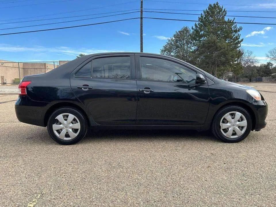 Toyota Yaris - Image 5