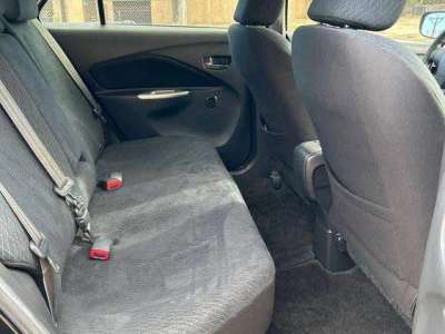 Toyota Yaris - Image 8