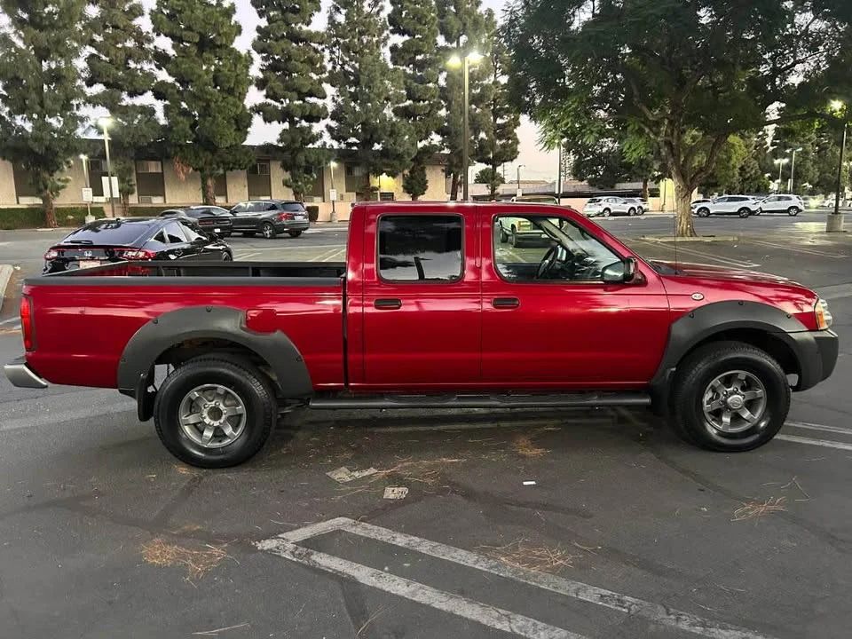 Nissan Frontier - Image 3