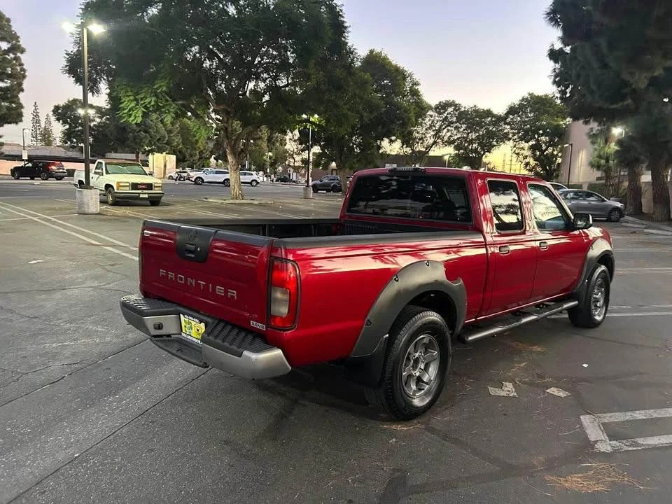 Nissan Frontier - Image 6