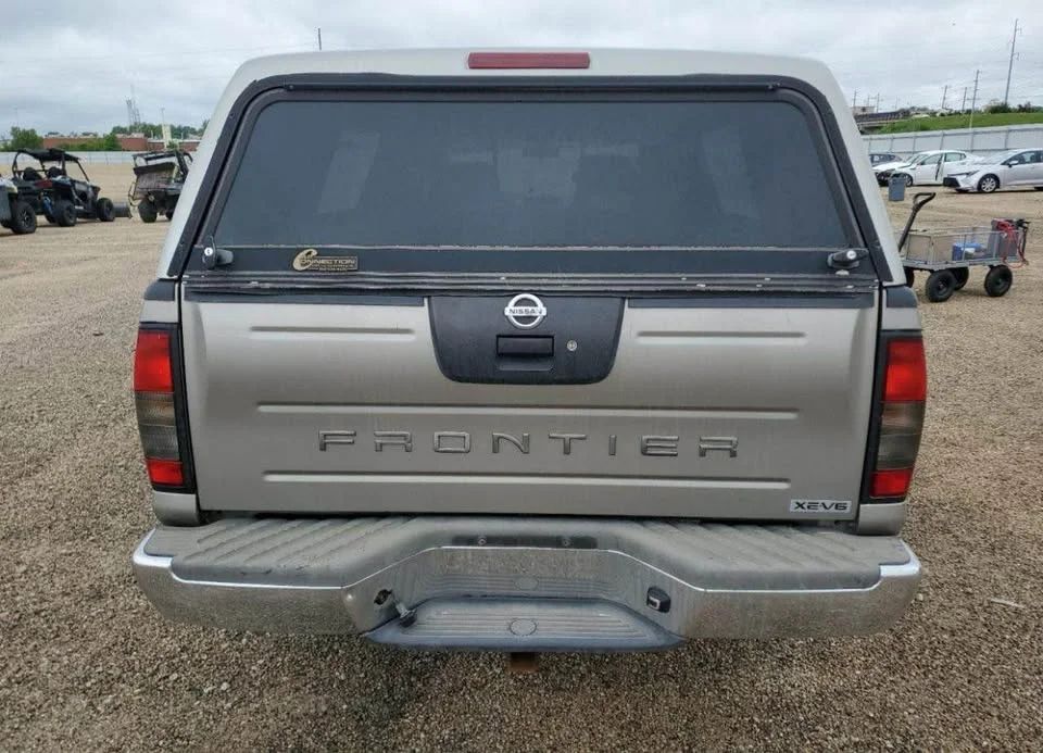 Nissan Frontier - Image 2