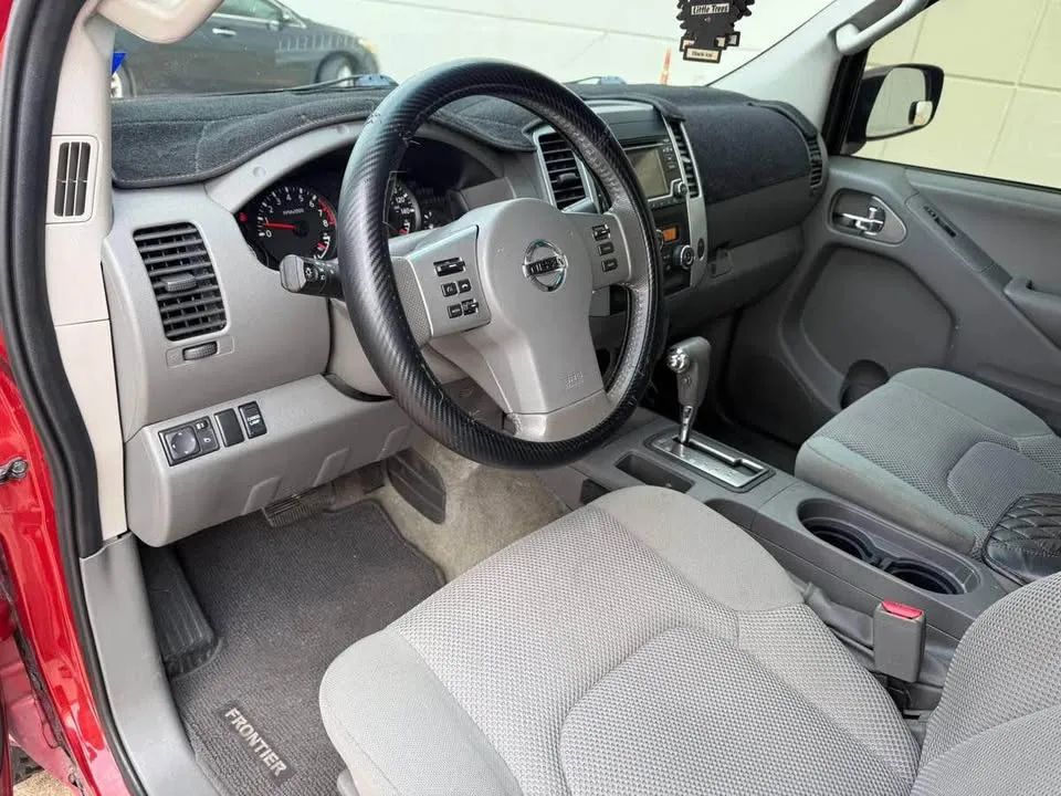 Nissan Frontier - Image 9