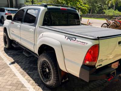 Toyota Tacoma - Image 2