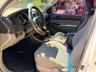 Toyota Tacoma - Image 6