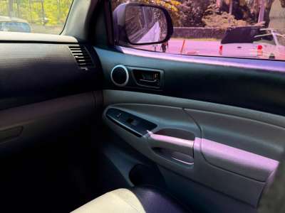 Toyota Tacoma - Image 9