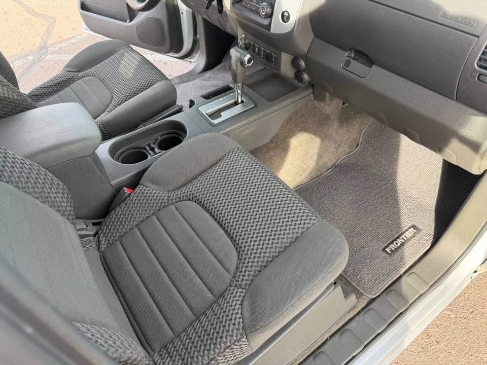 Nissan Frontier - Image 6