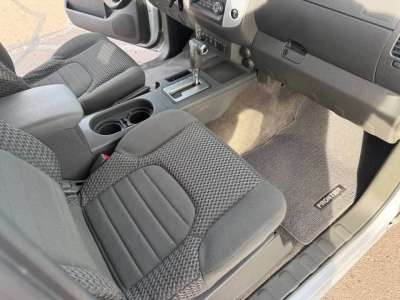 Nissan Frontier - Image 6