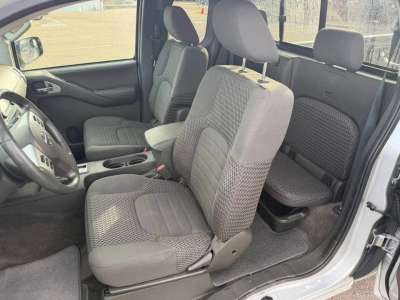 Nissan Frontier - Image 8