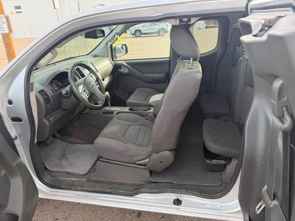 Nissan Frontier - Image 9