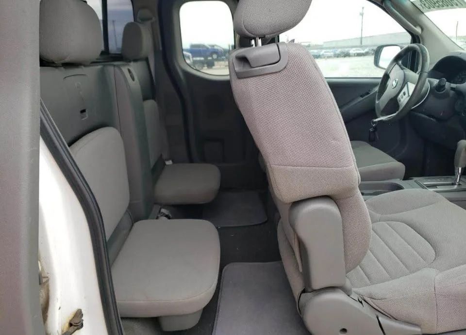 Nissan Frontier - Image 4