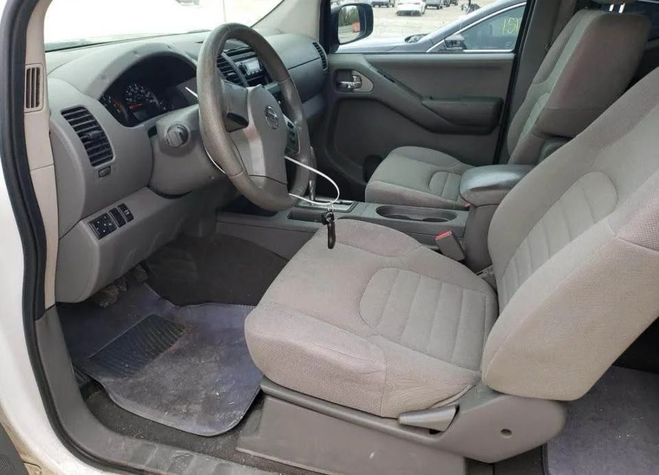 Nissan Frontier - Image 5