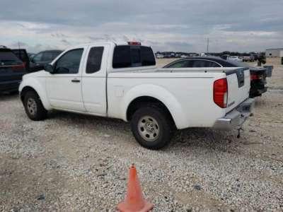 Nissan Frontier - Image 2