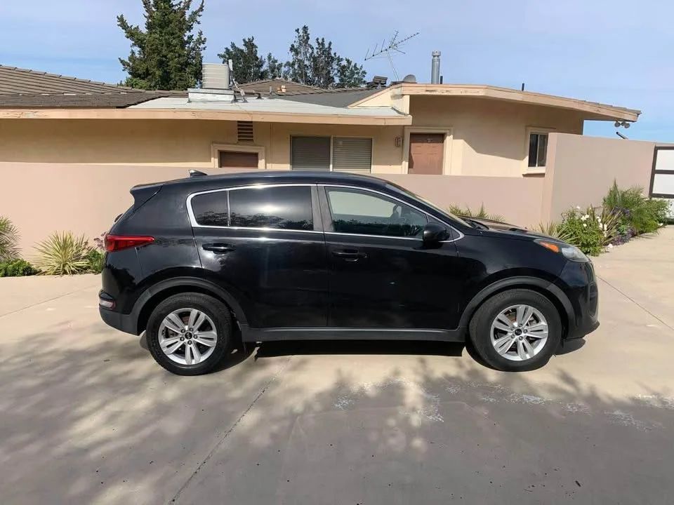 Kia Sportage - Image 1