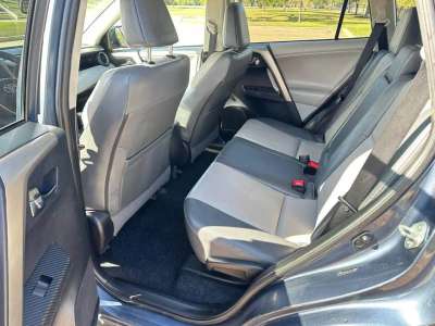 Toyota RAV4 - Image 6