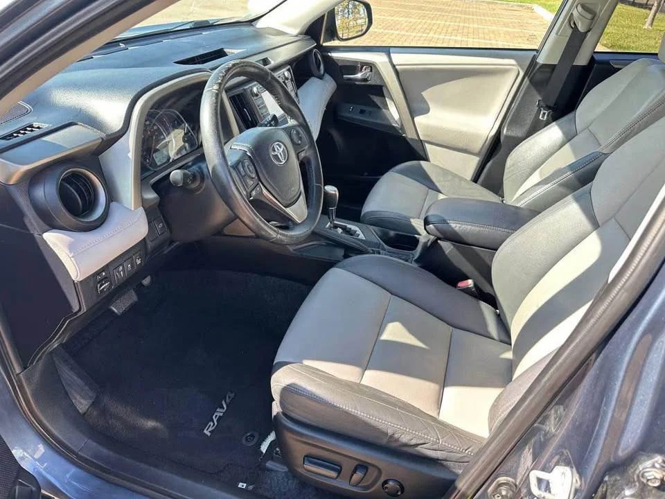 Toyota RAV4 - Image 10