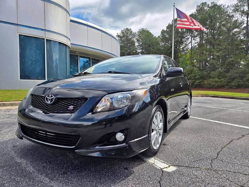 Toyota Corolla - Image 1