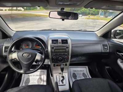 Toyota Corolla - Image 10