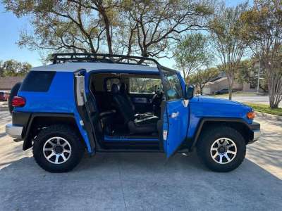 Toyota FJ Cruiser - Image 5