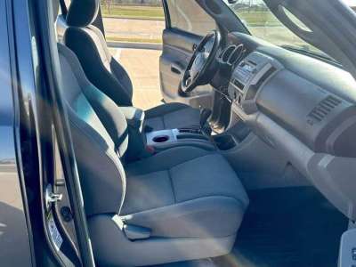 Toyota Tacoma - Image 8