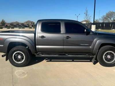 Toyota Tacoma - Image 5