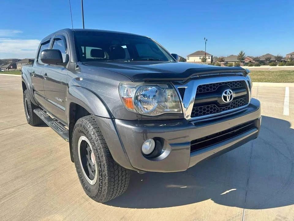 Toyota Tacoma - Image 1