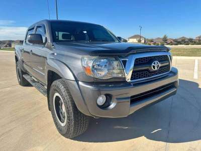 Toyota Tacoma - Image 1