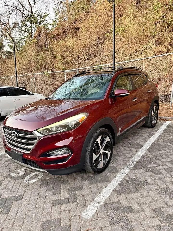 Hyundai Tucson - Image 1