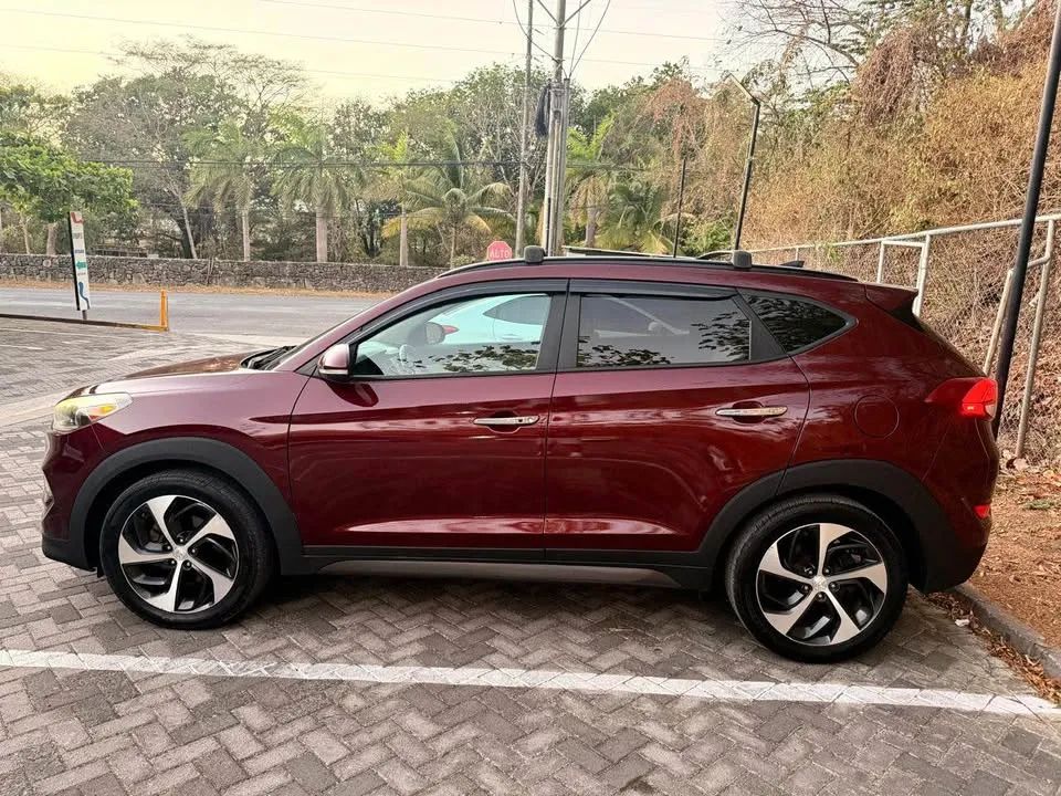 Hyundai Tucson - Image 2