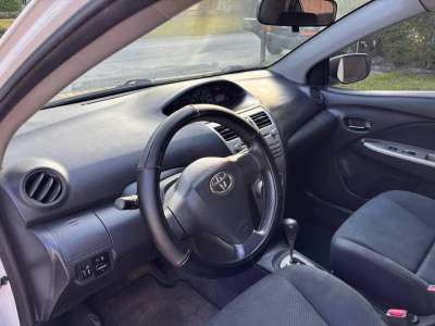 Toyota Yaris - Image 6