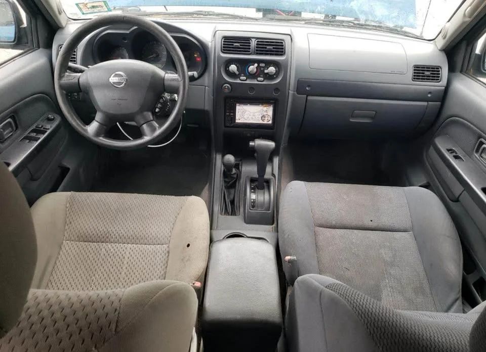 Nissan Frontier - Image 5