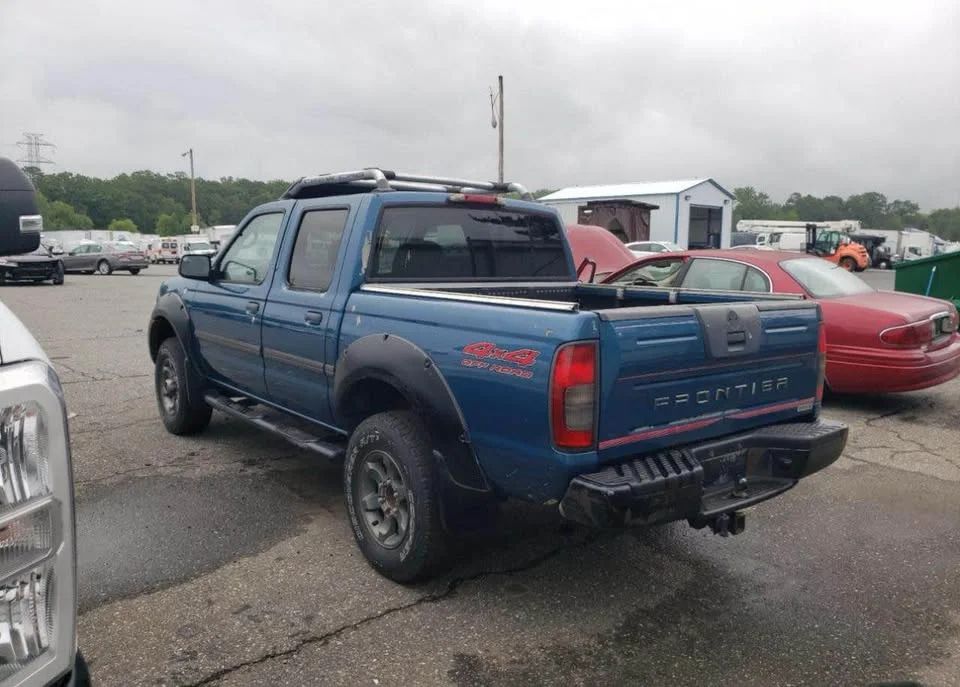 Nissan Frontier - Image 2