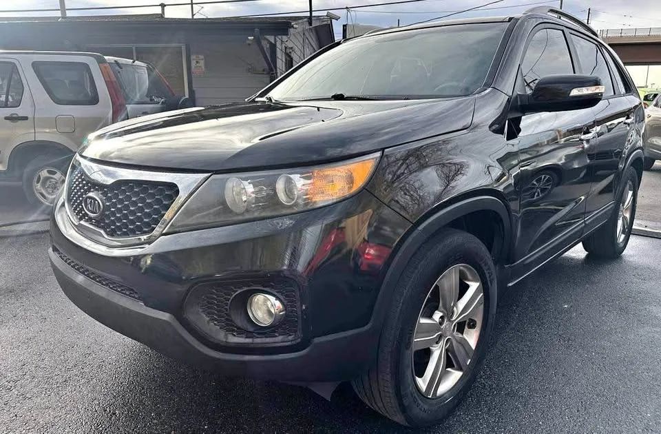 Kia Sorento - Image 10