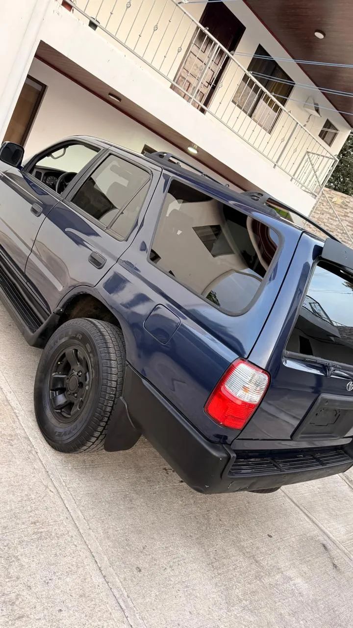 Toyota 4Runner - Image 2