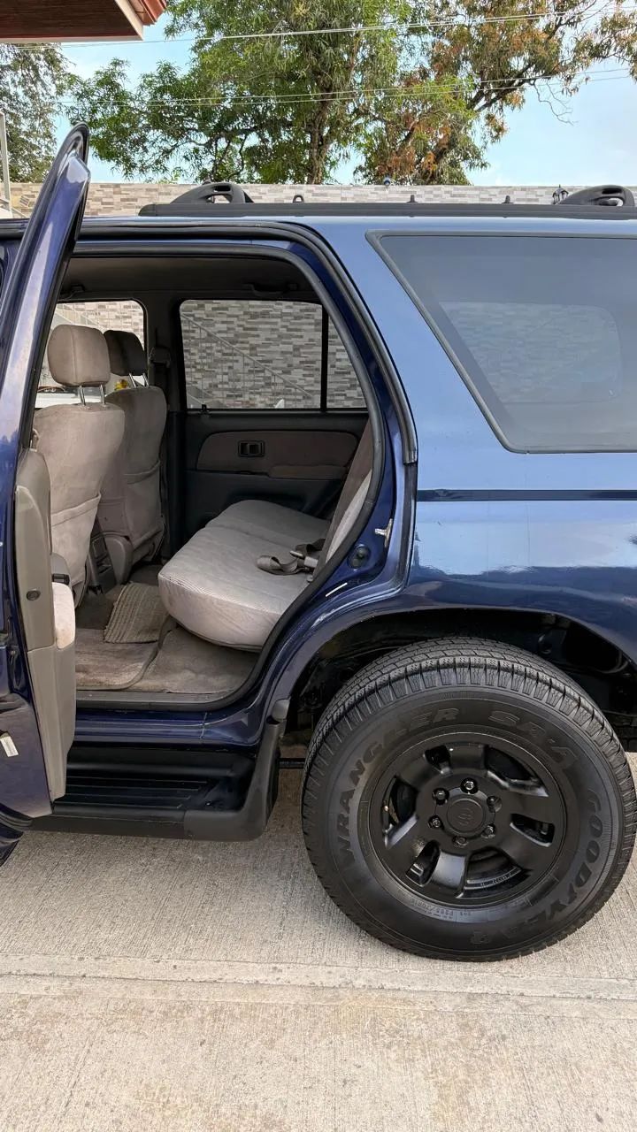 Toyota 4Runner - Image 5