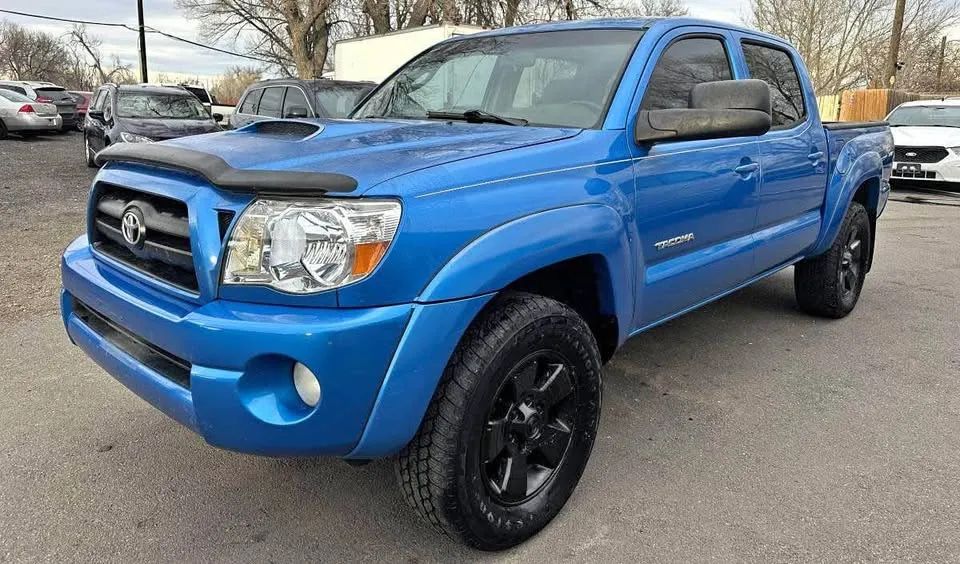 Toyota Tacoma - Image 1