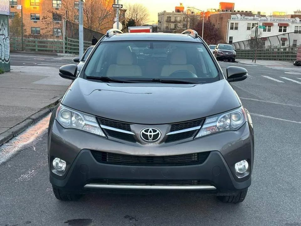 Toyota RAV4 - Image 1