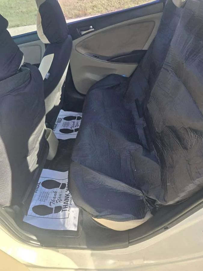 Hyundai Accent Blue - Image 4