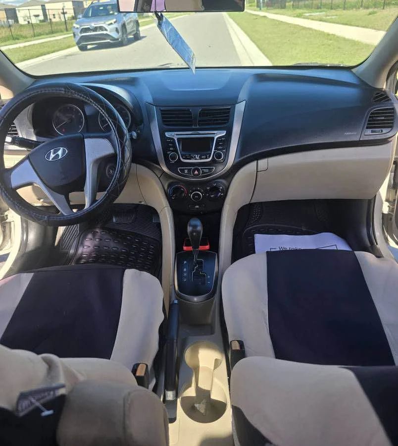 Hyundai Accent Blue - Image 6