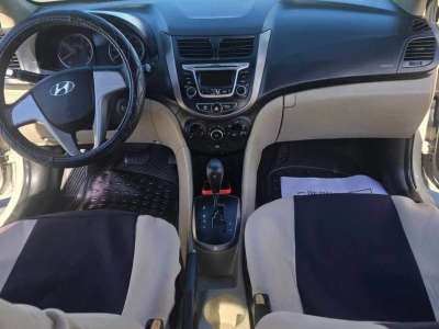 Hyundai Accent Blue - Image 6