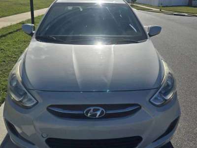 Hyundai Accent Blue - Image 1